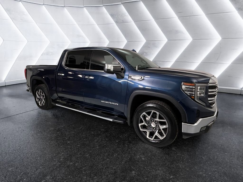2022 GMC Sierra 1500 SLT's photo