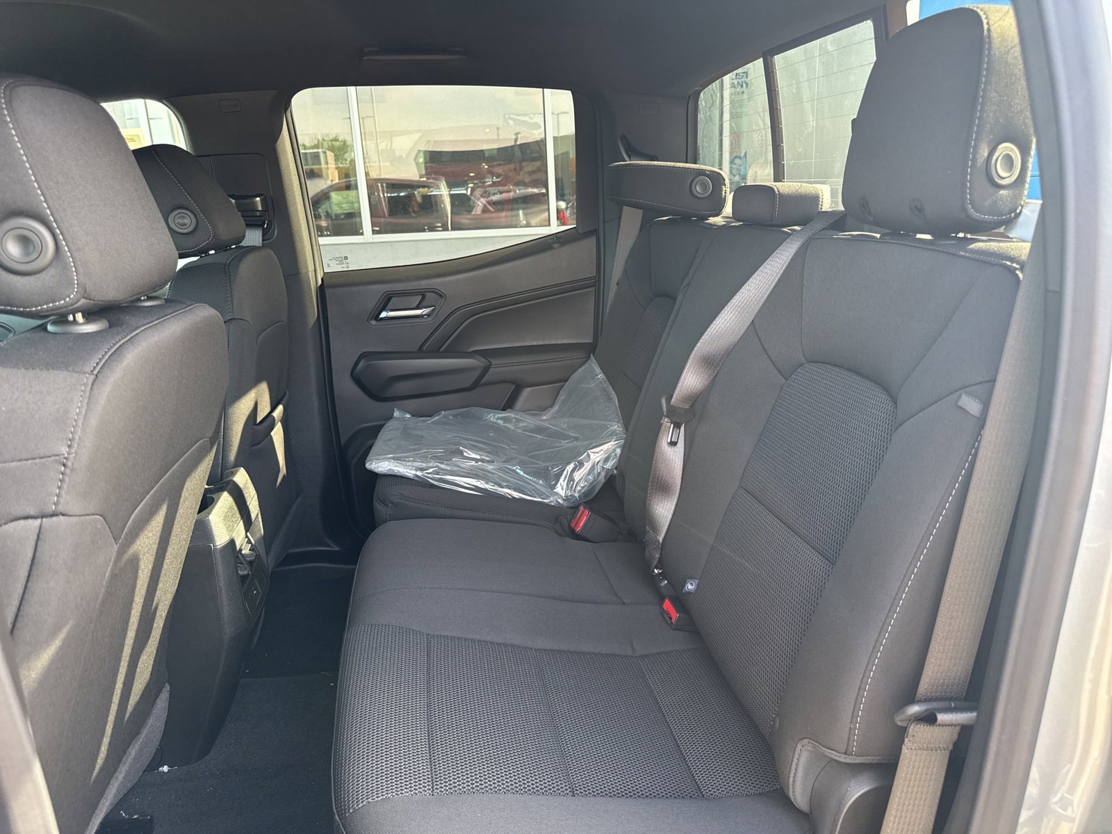 2026 Chevrolet Colorado LT photo 13