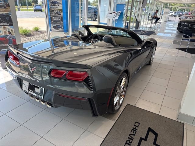 2017 Chevrolet Corvette Stingray 1LT Z51 photo 4