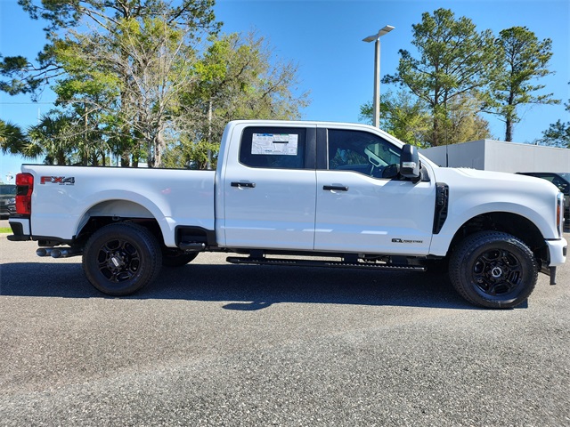 2025 Ford F-250 XL photo 2