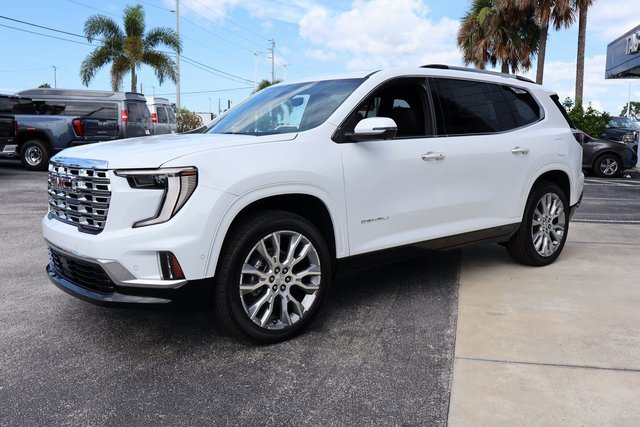 2025 Gmc Acadia Denali photo 2