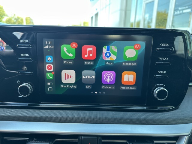 2022 Kia K5 LXS photo 10