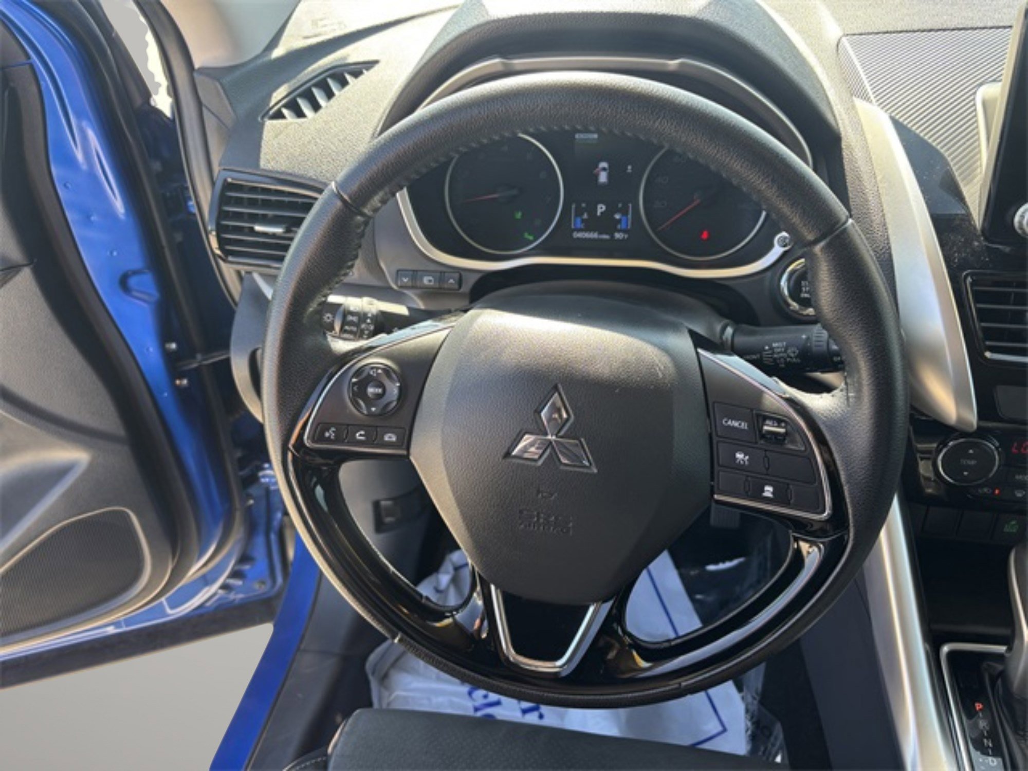 2024 Mitsubishi Eclipse Cross SE photo 13
