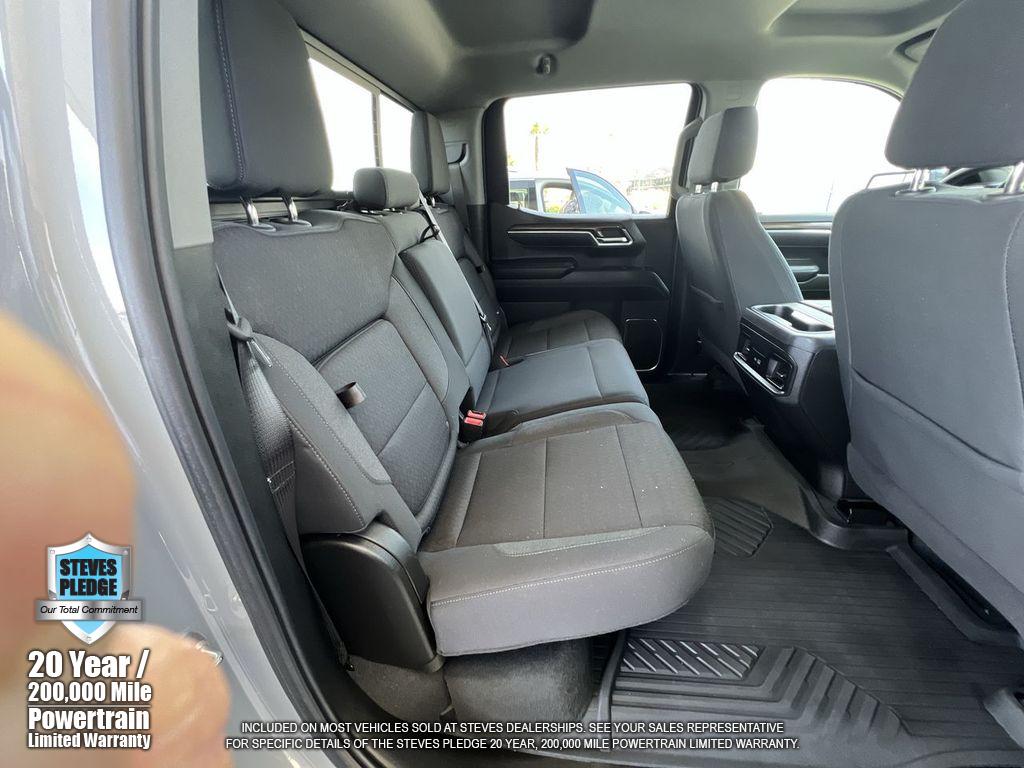 2025 Chevrolet Silverado 1500 RST photo 30