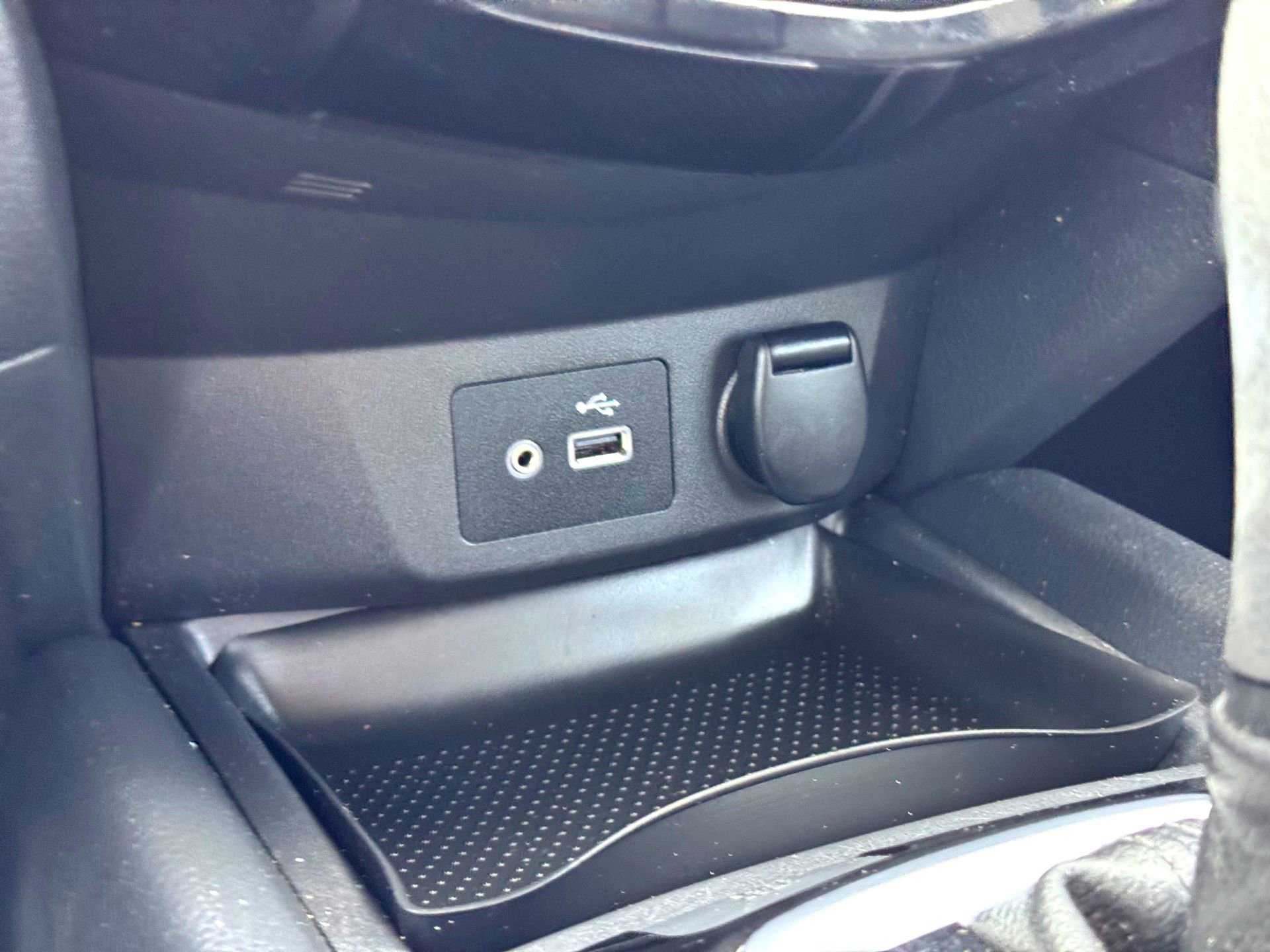 2018 Nissan Rogue S photo 19