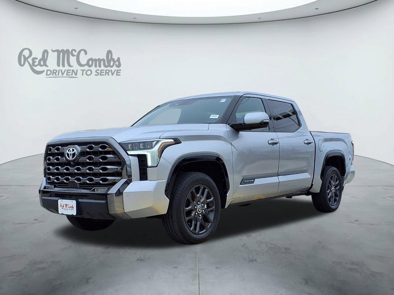 2023 Toyota Tundra Platinum's photo