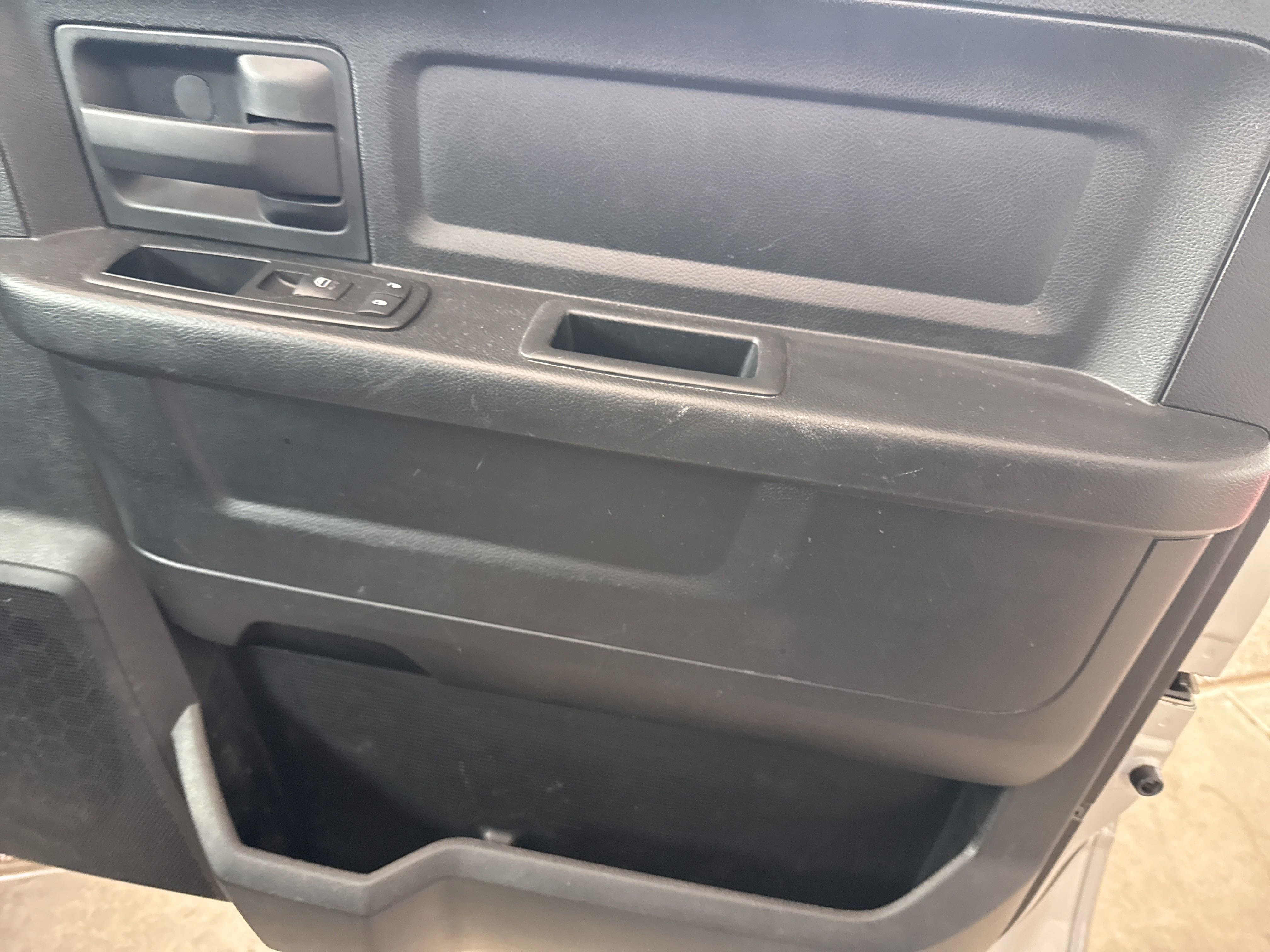 2014 Ram 1500 Tradesman photo 6