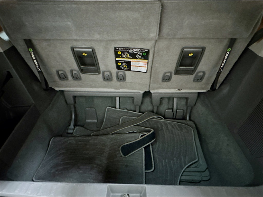 2020 Toyota Sienna XLE photo 14