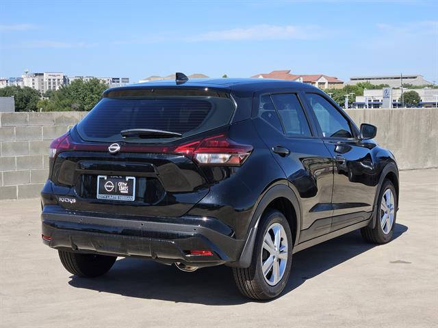 2025 Nissan Kicks Play S photo 4