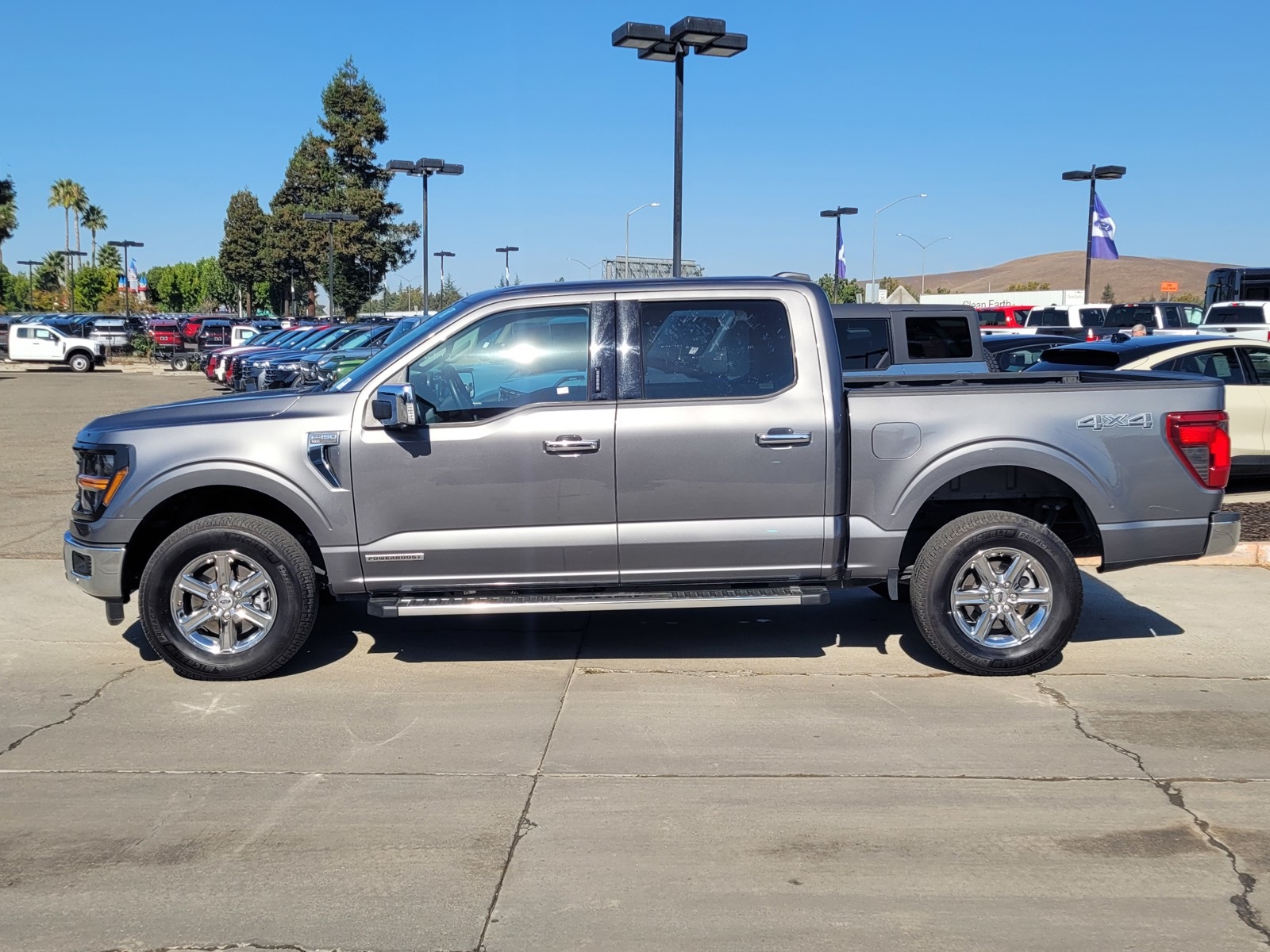 2024 Ford F-150 XLT photo 5