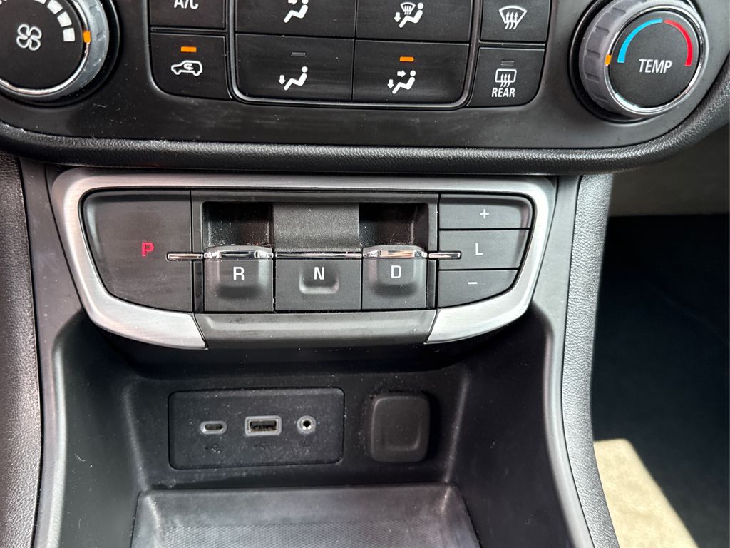 2023 Gmc Terrain SLE photo 33