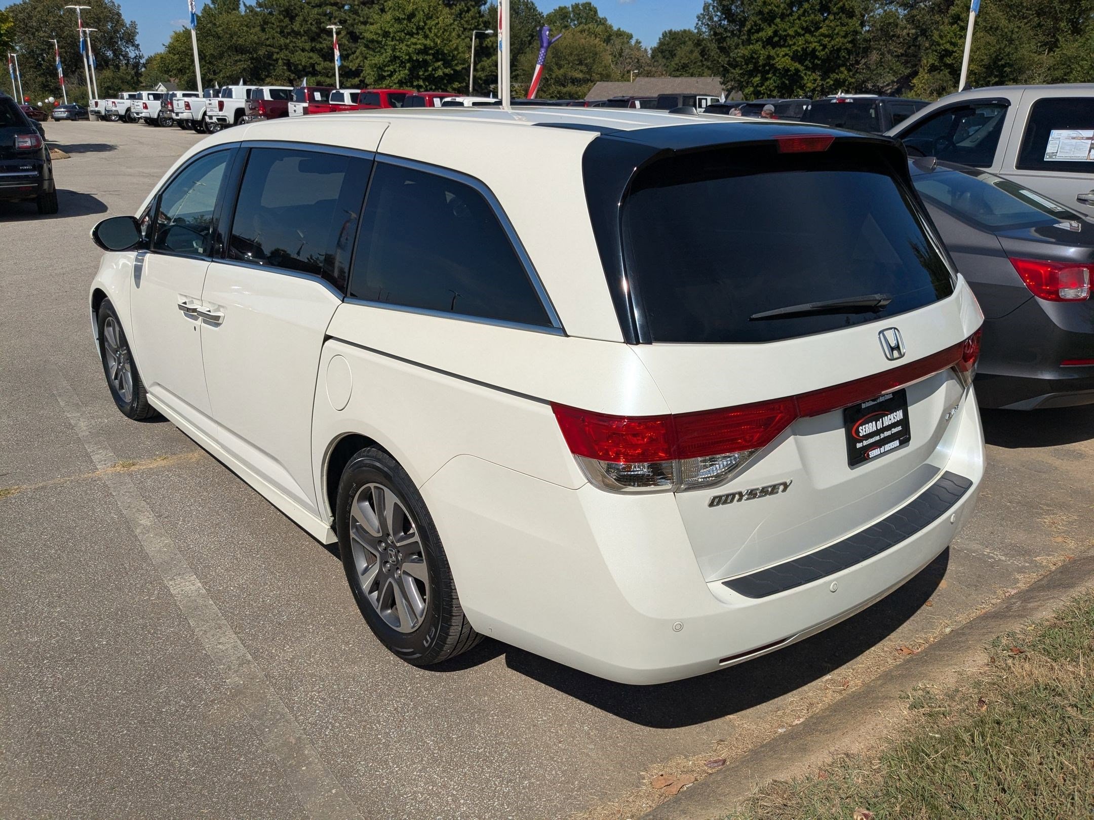 Used 2014 Honda Odyssey Touring Elite with VIN 5FNRL5H99EB102369 for sale in Jackson, TN
