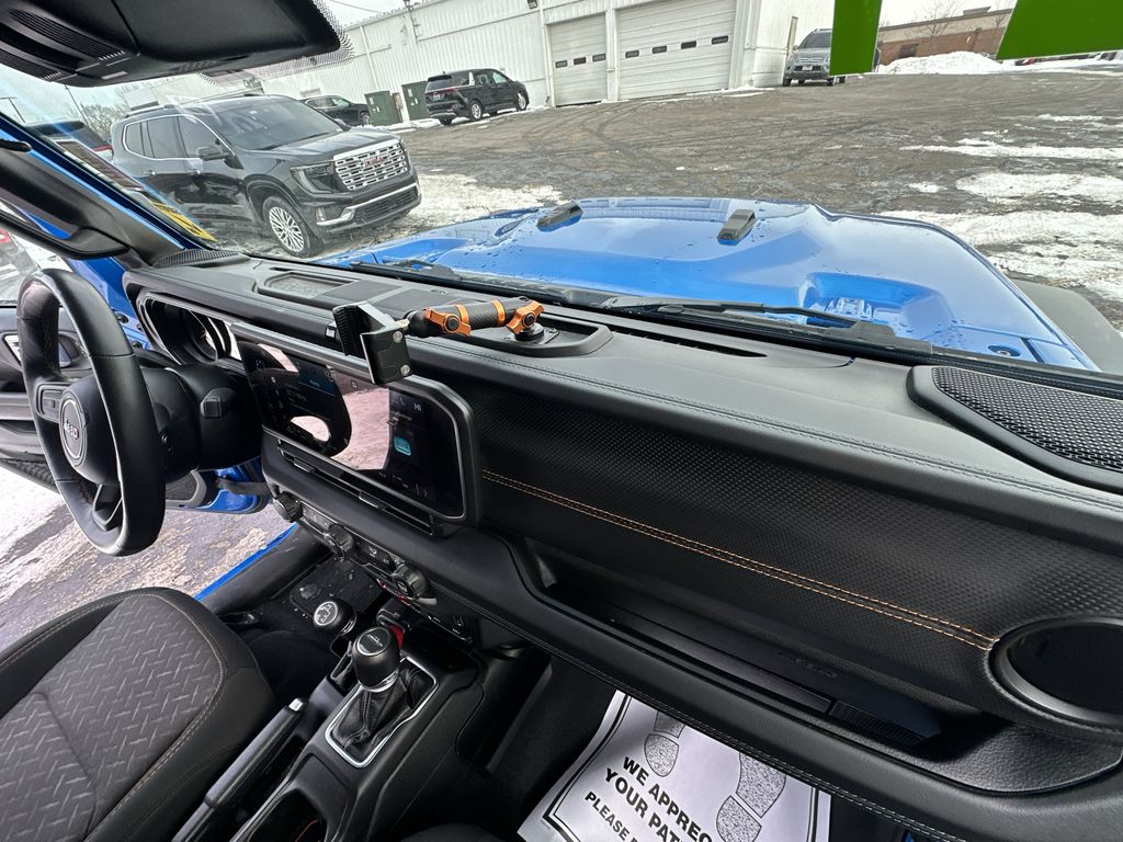 2024 JEEP GLADIATOR - Image 21