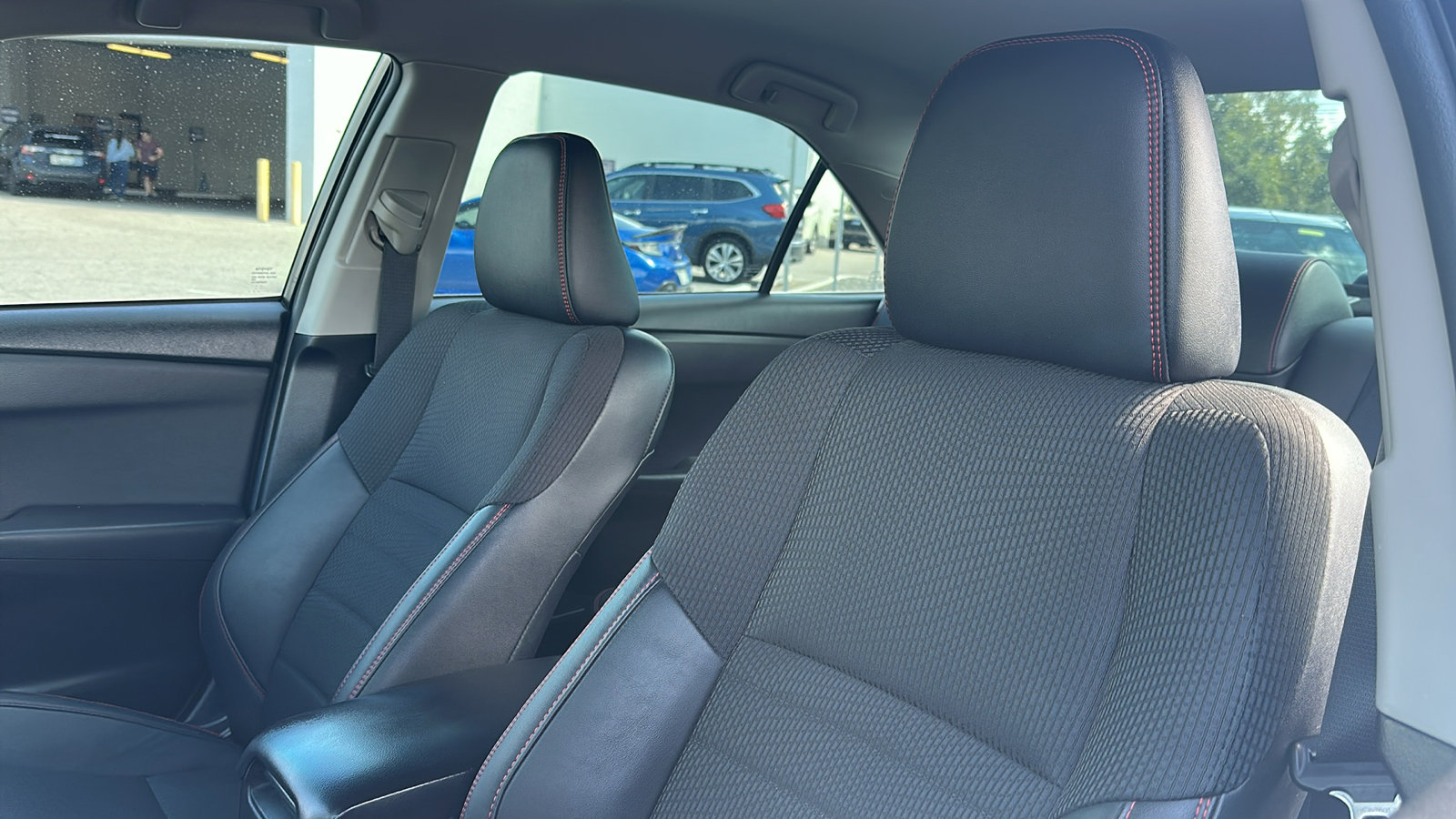 2017 Toyota Camry LE photo 6