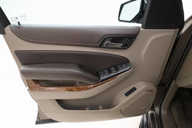 2015 Chevrolet Suburban LTZ photo 7