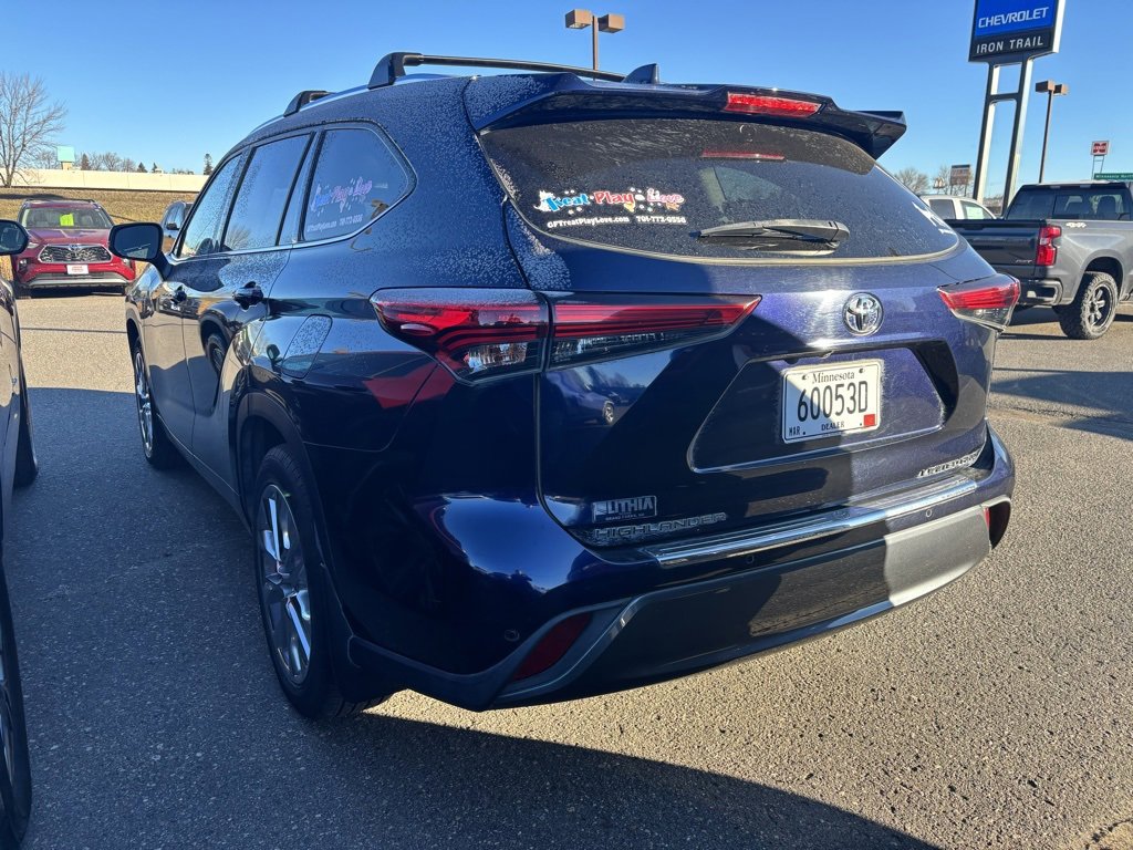 2020 Toyota Highlander Limited photo 3