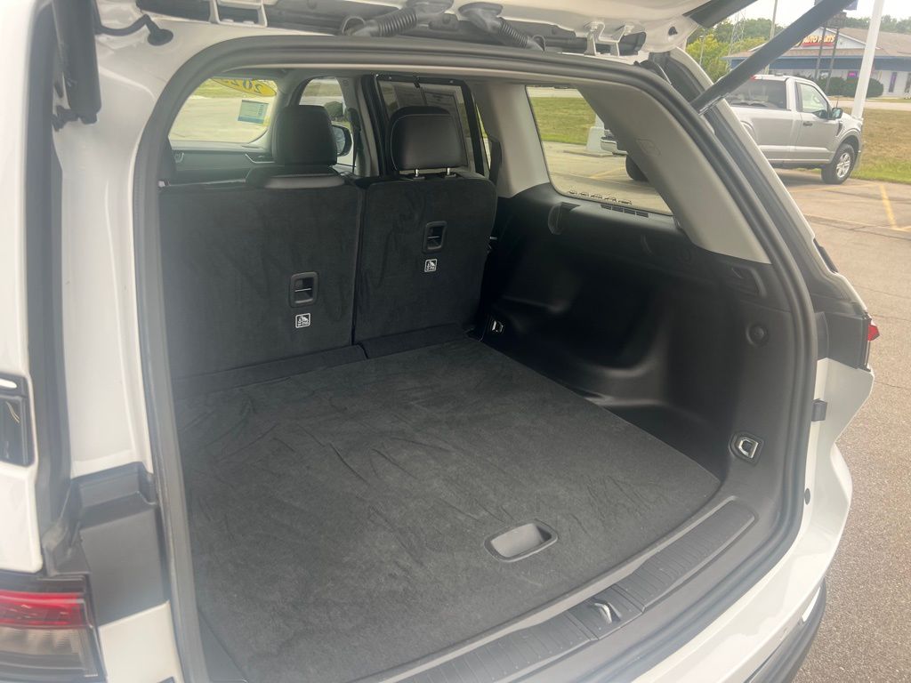 2023 Jeep Grand Cherokee Limited photo 21