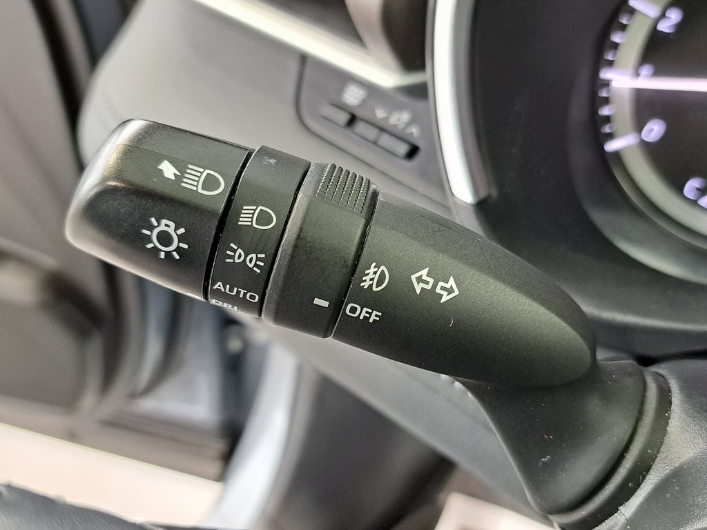2023 Toyota Highlander L photo 12