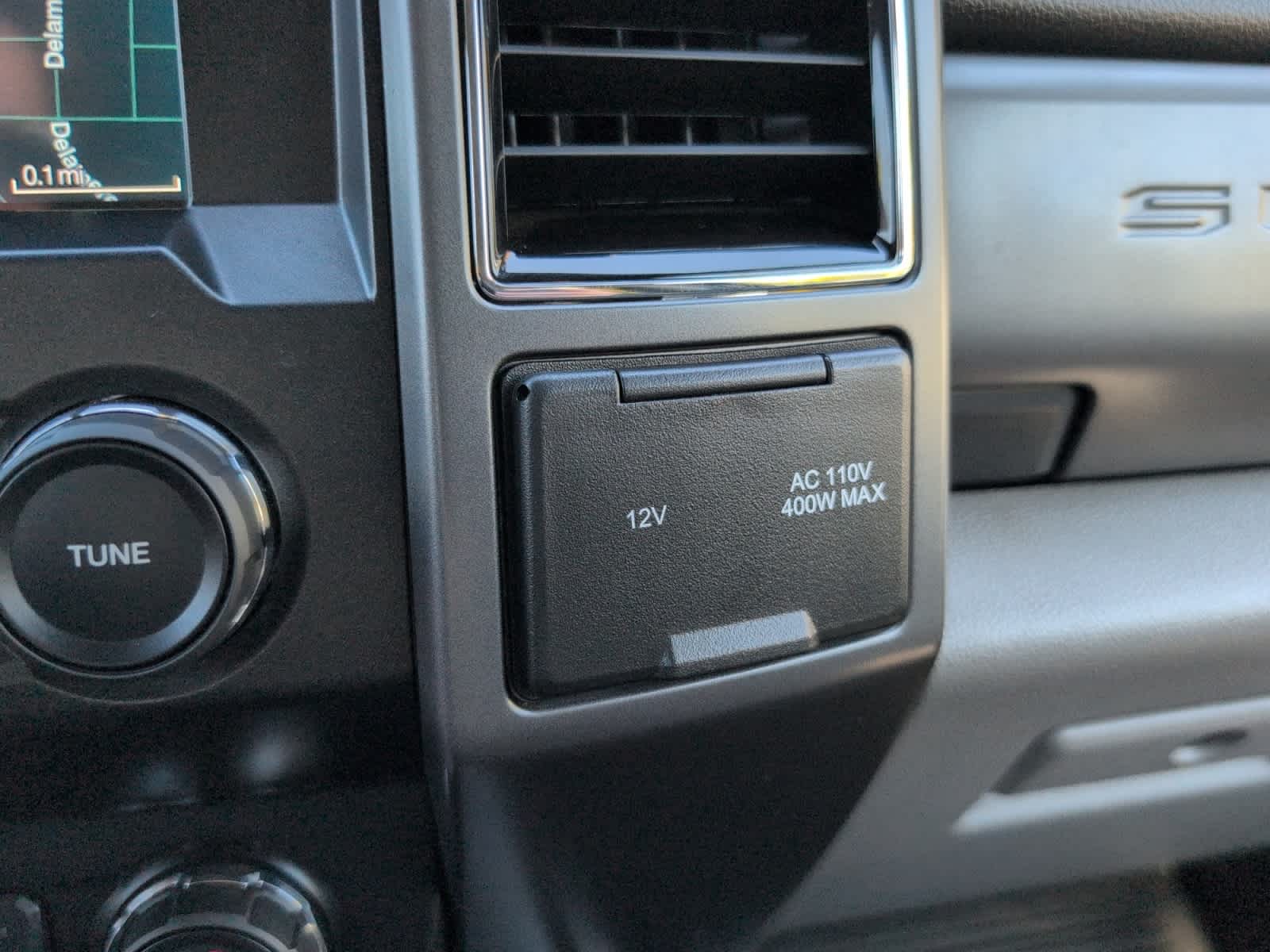 2021 Ford F-350 XLT photo 22