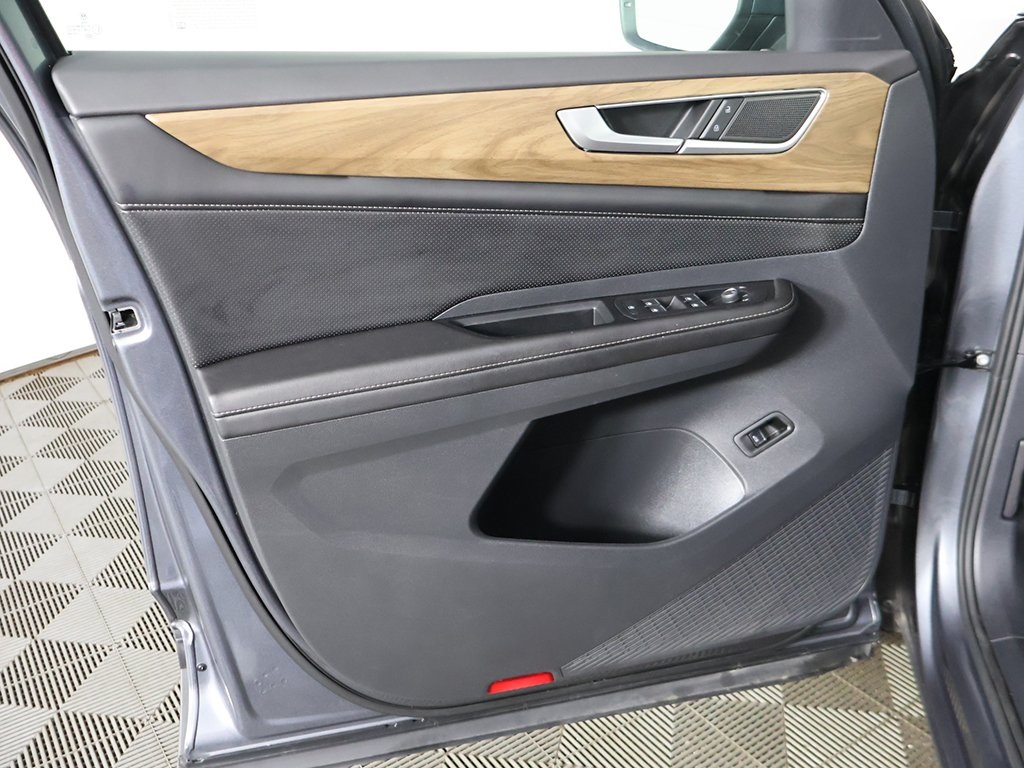 2024 Volkswagen Atlas SE Technology photo 20