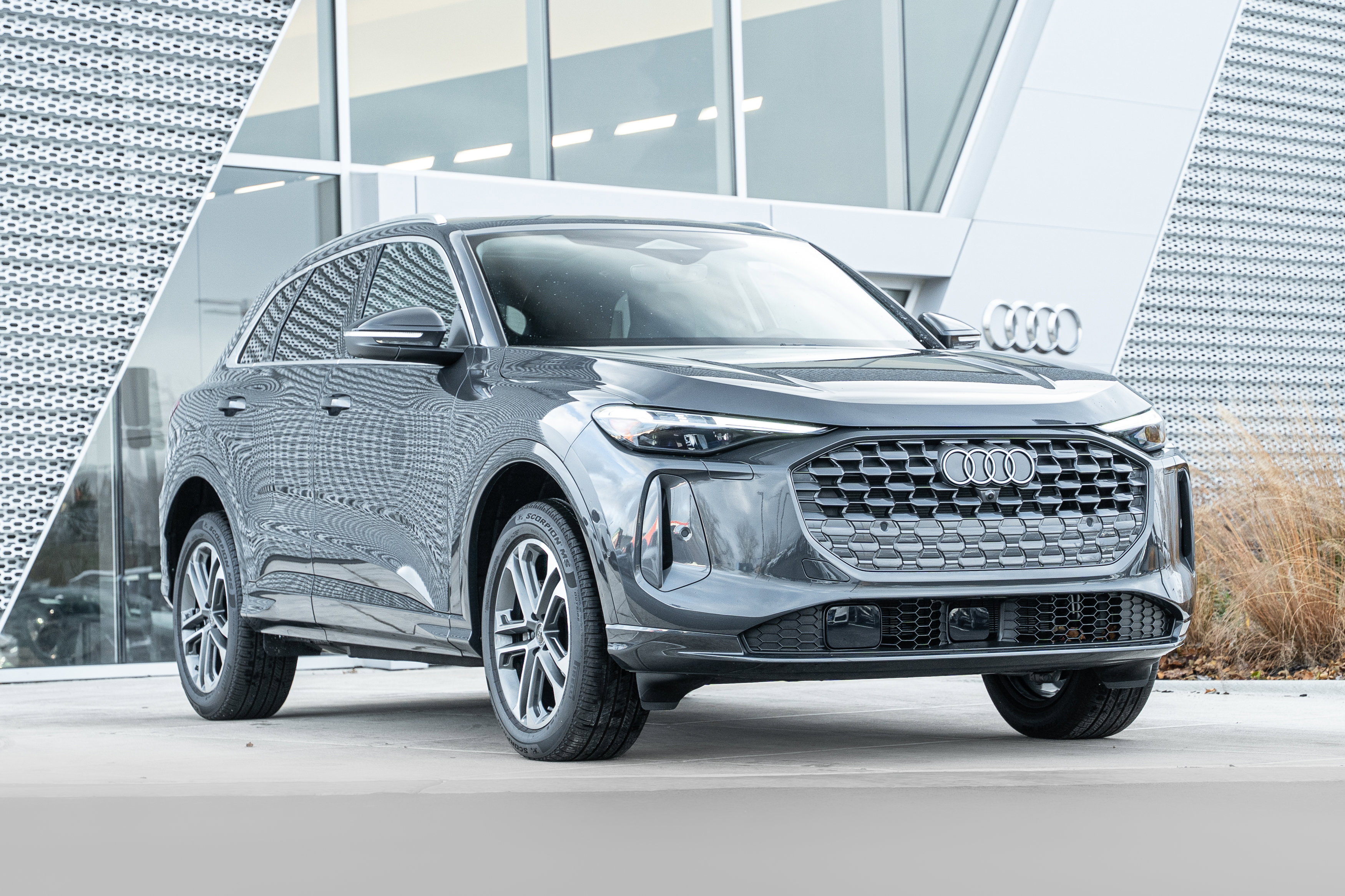 2025 Audi New Q5 Premium Plus's photo