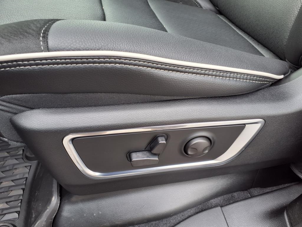 2026 Ram 1500 Laramie photo 8