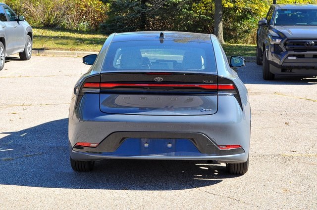 2023 Toyota Prius XLE photo 4