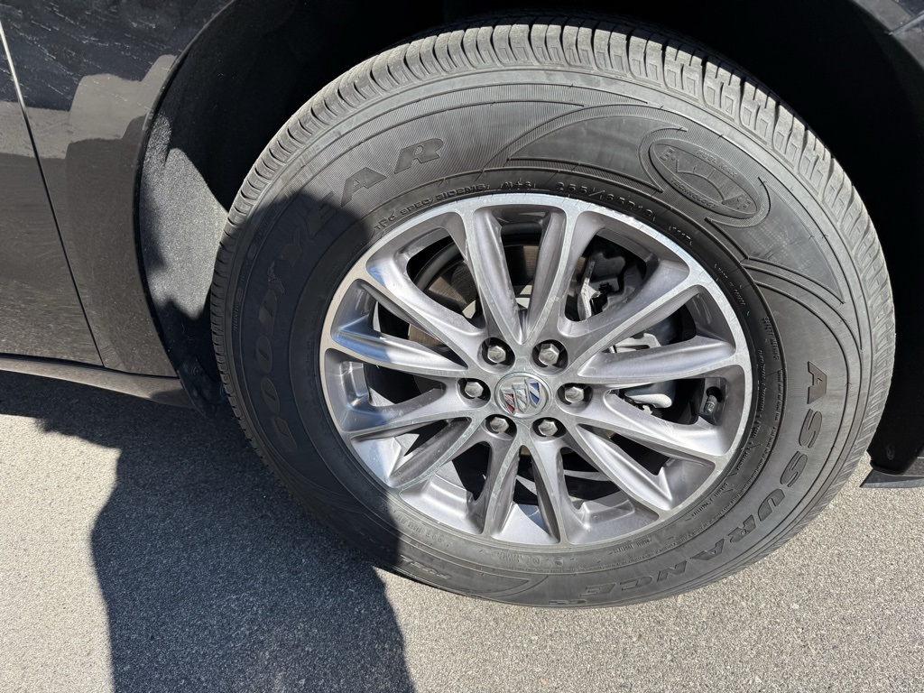 2023 Buick Enclave Essence photo 4