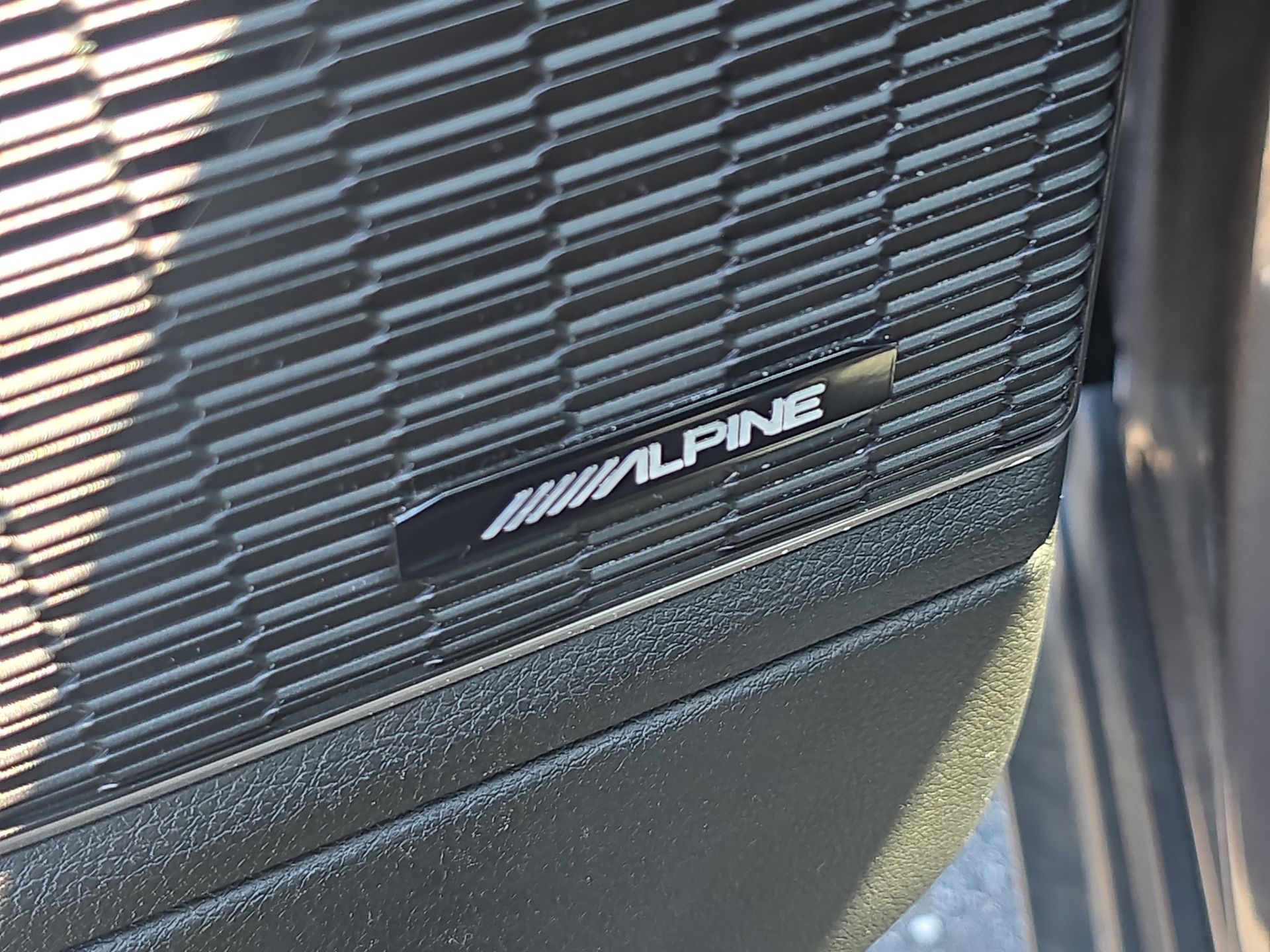 2023 Jeep Cherokee Base photo 57