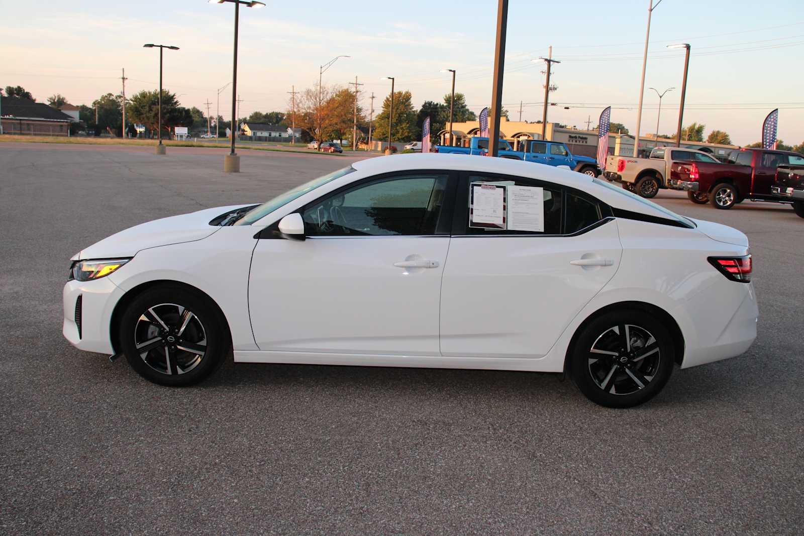 2024 Nissan Sentra SV photo 6
