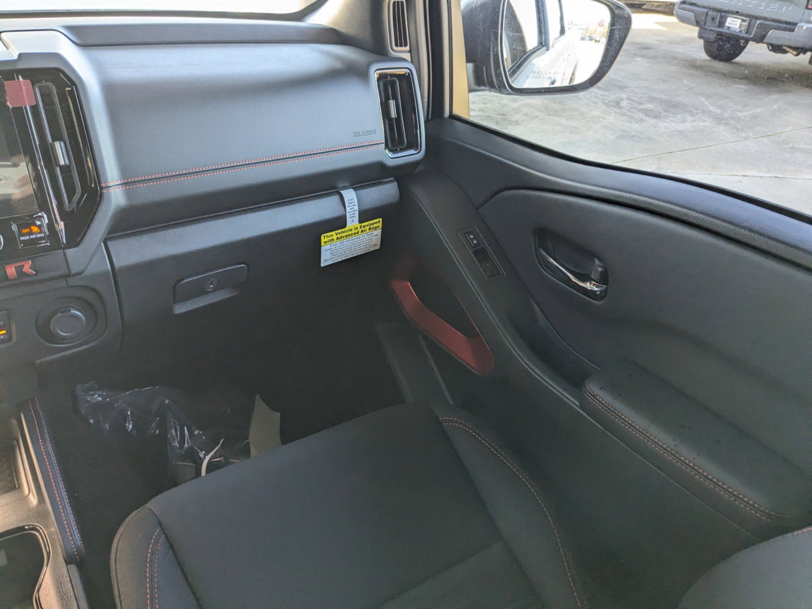 2025 Nissan Frontier Crew Cab PRO-X photo 11