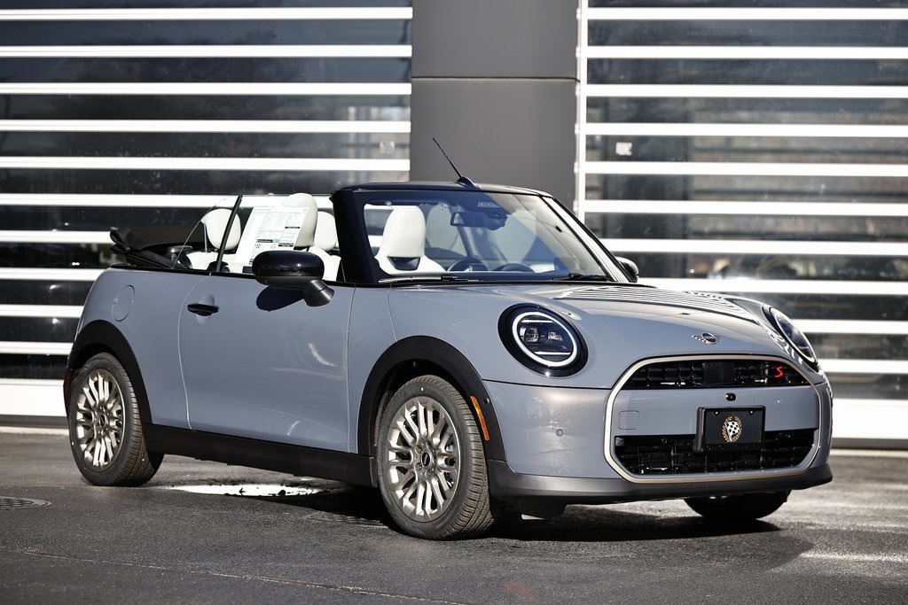 2026 MINI Convertible S's photo