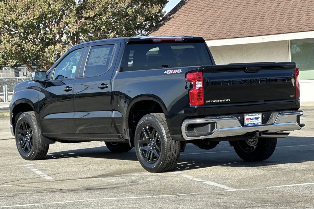 2025 Chevrolet Silverado 1500 LT photo 6