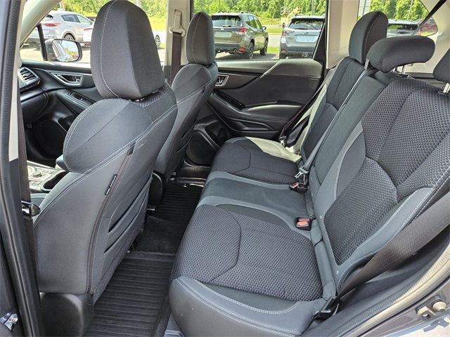 2021 Subaru Forester Premium photo 9