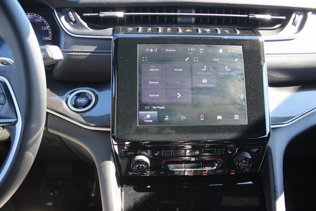 2023 Jeep Grand Cherokee Altitude photo 4