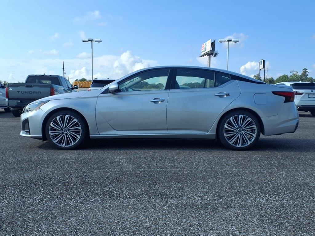 2023 Nissan Altima 2.5 SL photo 4