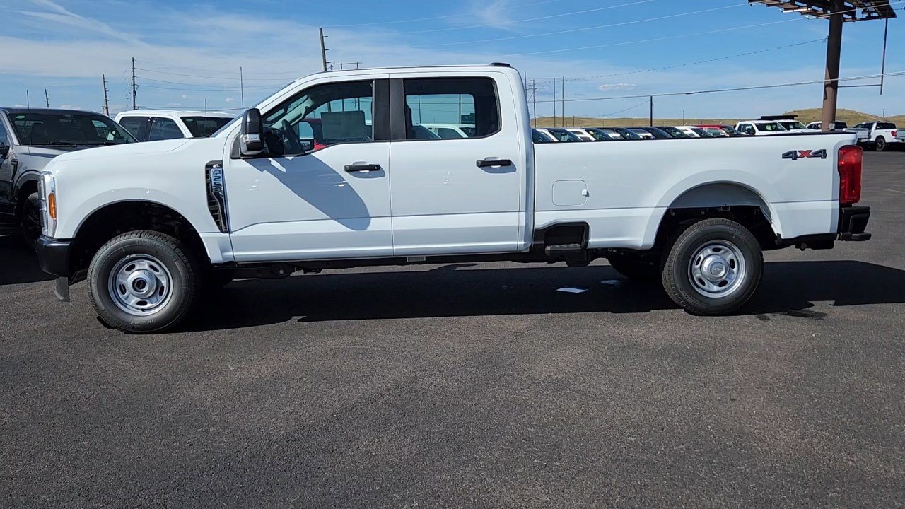 2026 Ford F-250 XL photo 2