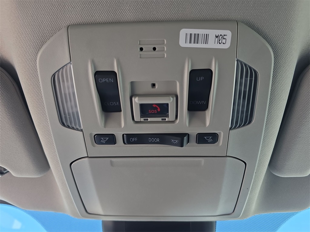 2023 Toyota Highlander XLE photo 27
