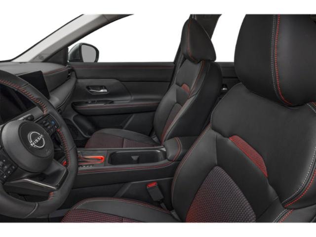 2026 Nissan Kicks SR photo 4