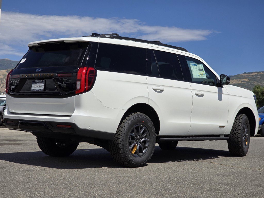2025 Ford Expedition photo 15