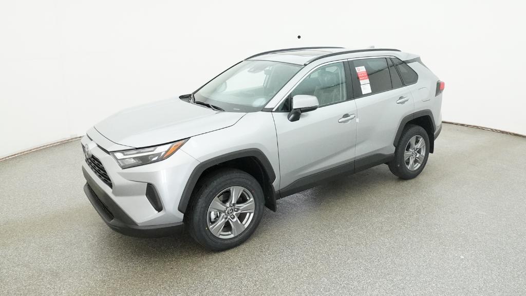 2025 Toyota RAV4 XLE's photo