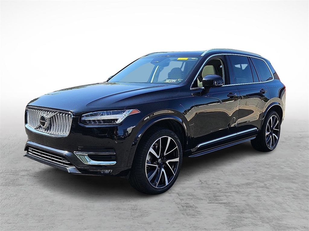 2023 Volvo XC90 B5 Plus photo 3