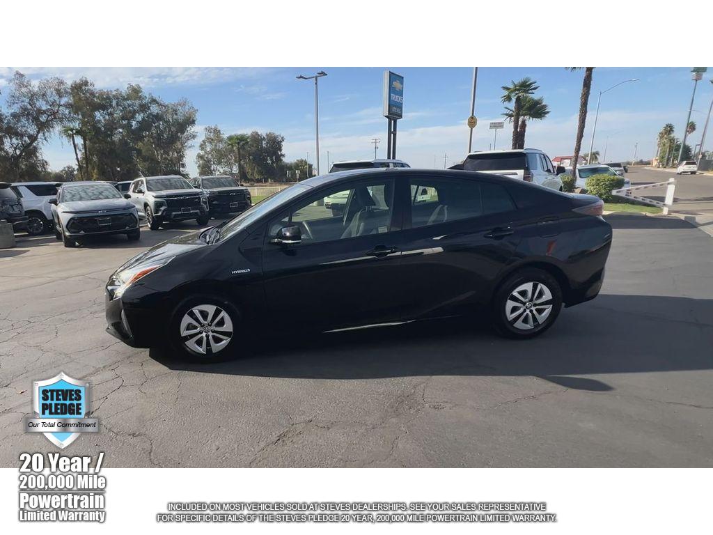 2018 Toyota Prius Two photo 6