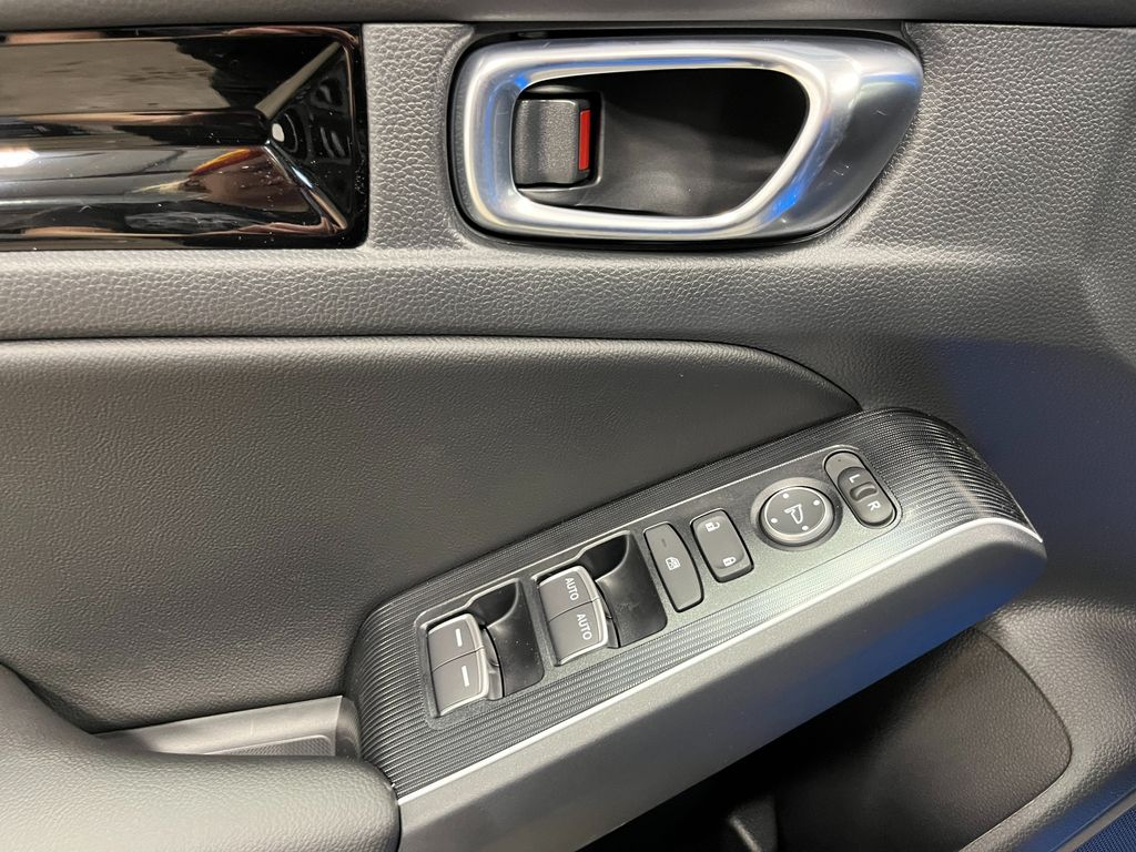 2025 Honda Civic Hatchback Hybrid Sport photo 13