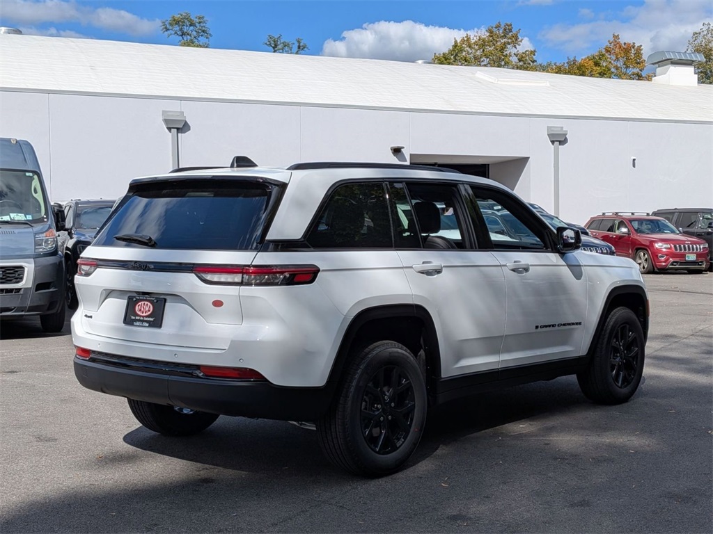 2025 Jeep Grand Cherokee Altitude X photo 2