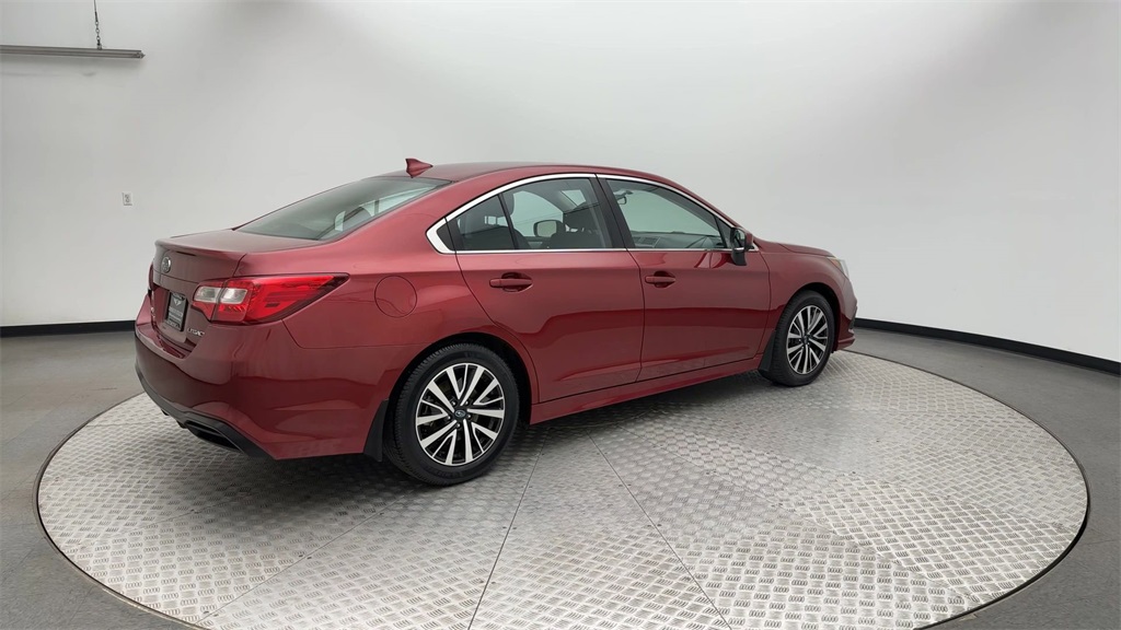 2018 Subaru Legacy 2.5i Premium photo 2