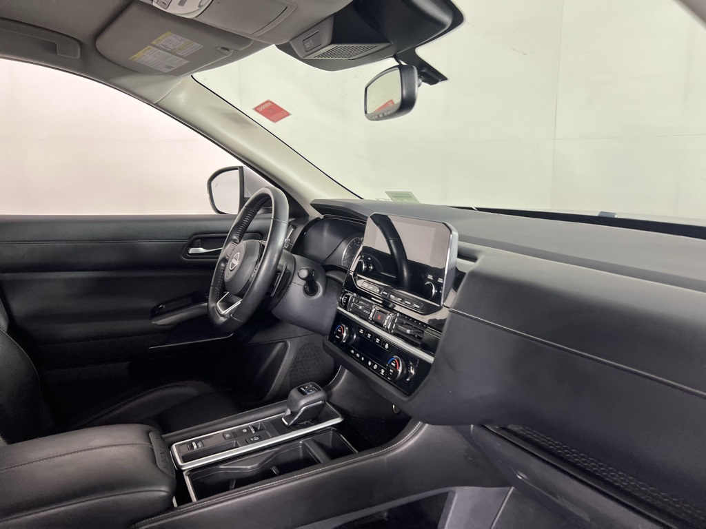 2022 Nissan Pathfinder SL photo 27