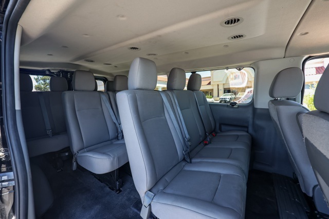 2016 Nissan NV3500 photo 15