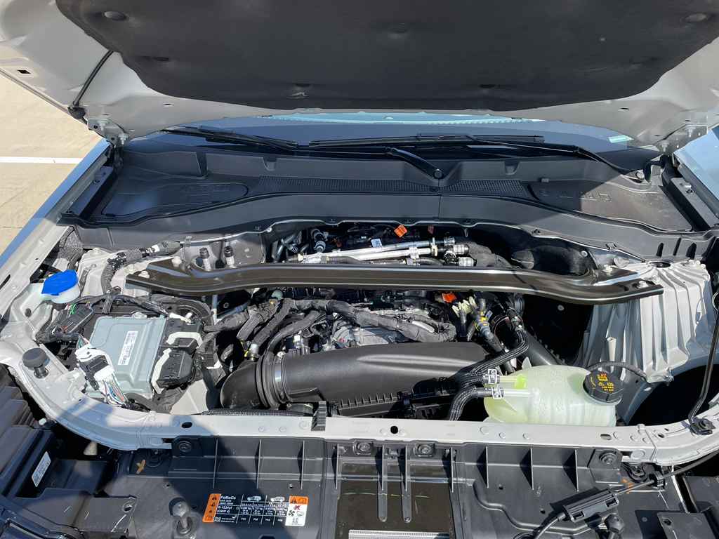 2025 Ford Explorer ST-Line photo 10