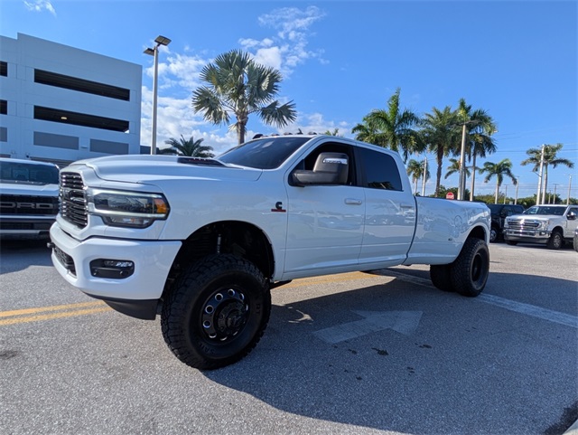 2023 Ram 3500 Laramie photo 4